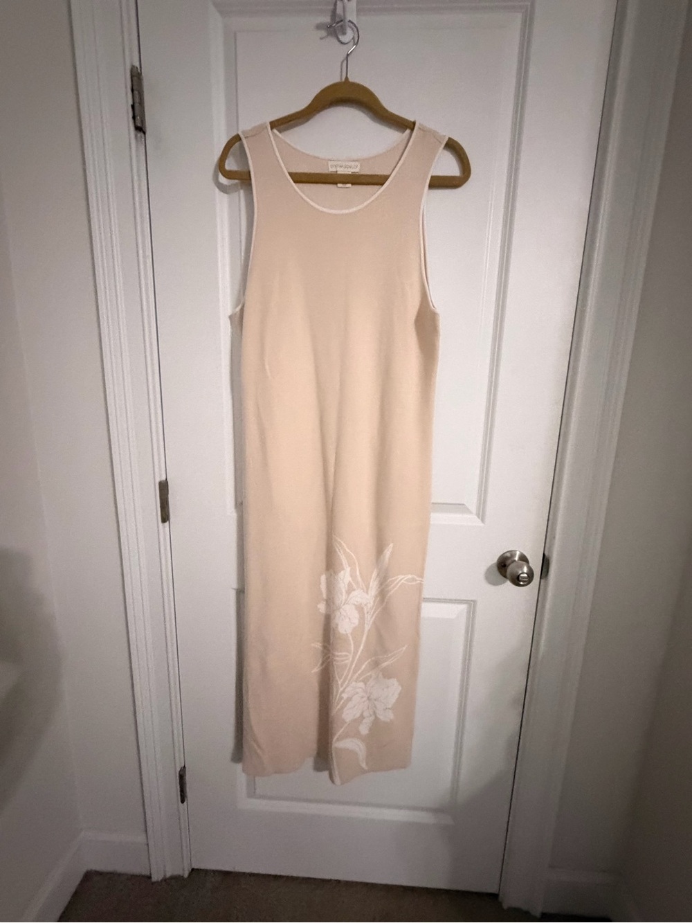 Cynthia Rowley Sleeveless Cream Maxi Dress with White Floral Appliqué